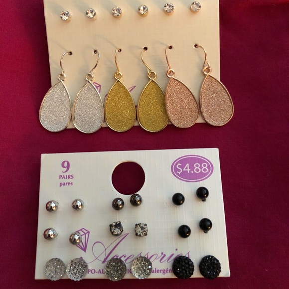 Jewelry - 15 pair of Earrings
